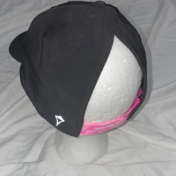 Ivivva hat - Picture 3 of 12
